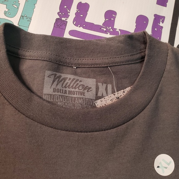 SZ VARIOUS BKYS  GRAPHIC TEE - Picture 4 of 4